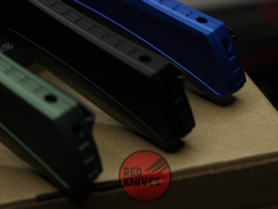 Нож Pro-Tech Oligarch - зеленая рукоять