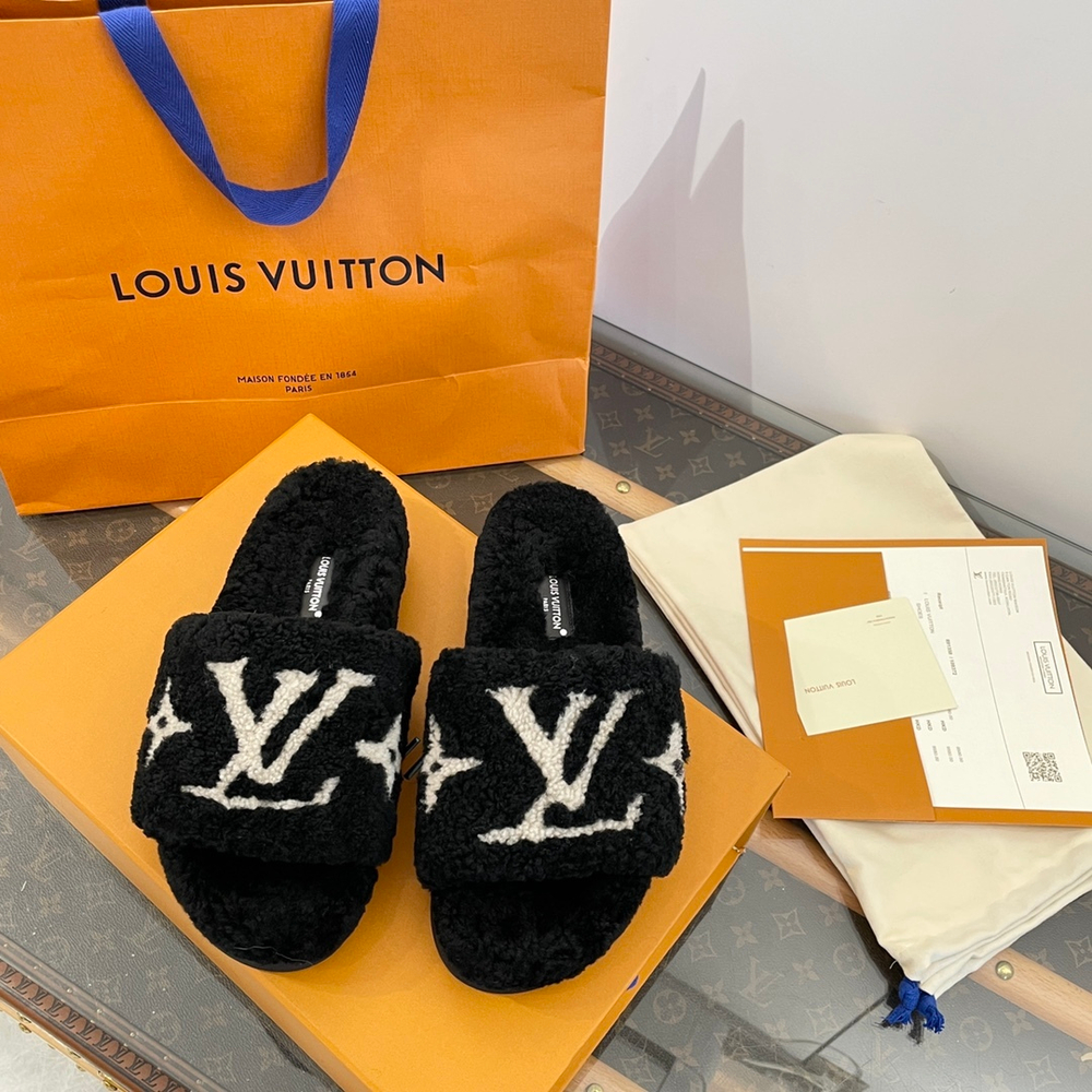 Louis Vuitton Paseo Flat Comfort Mule