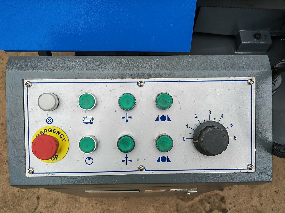 Ленточнопильный станок для резки металла под углом 90° MetalTec BS 400 CH