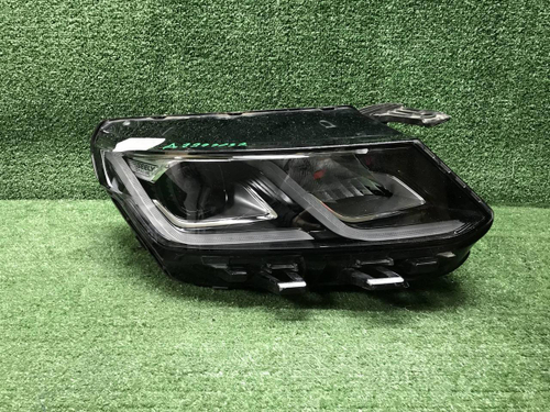Битая Фара правая Geely Coolray (2019-2023) LED