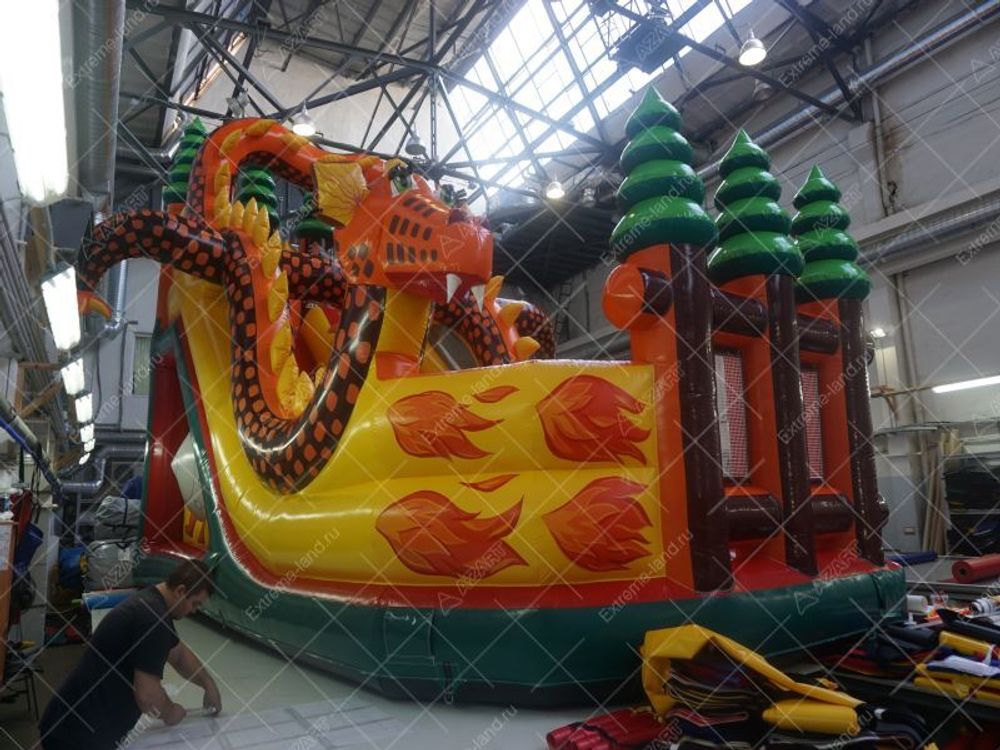 Батут-горка "Змей Горыныч"