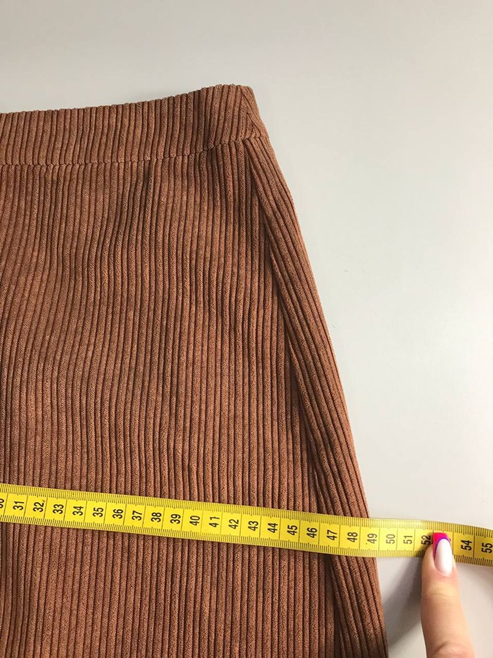 Юбка Stradivarius вельветовая, маркировка 38, визуально 44 размер