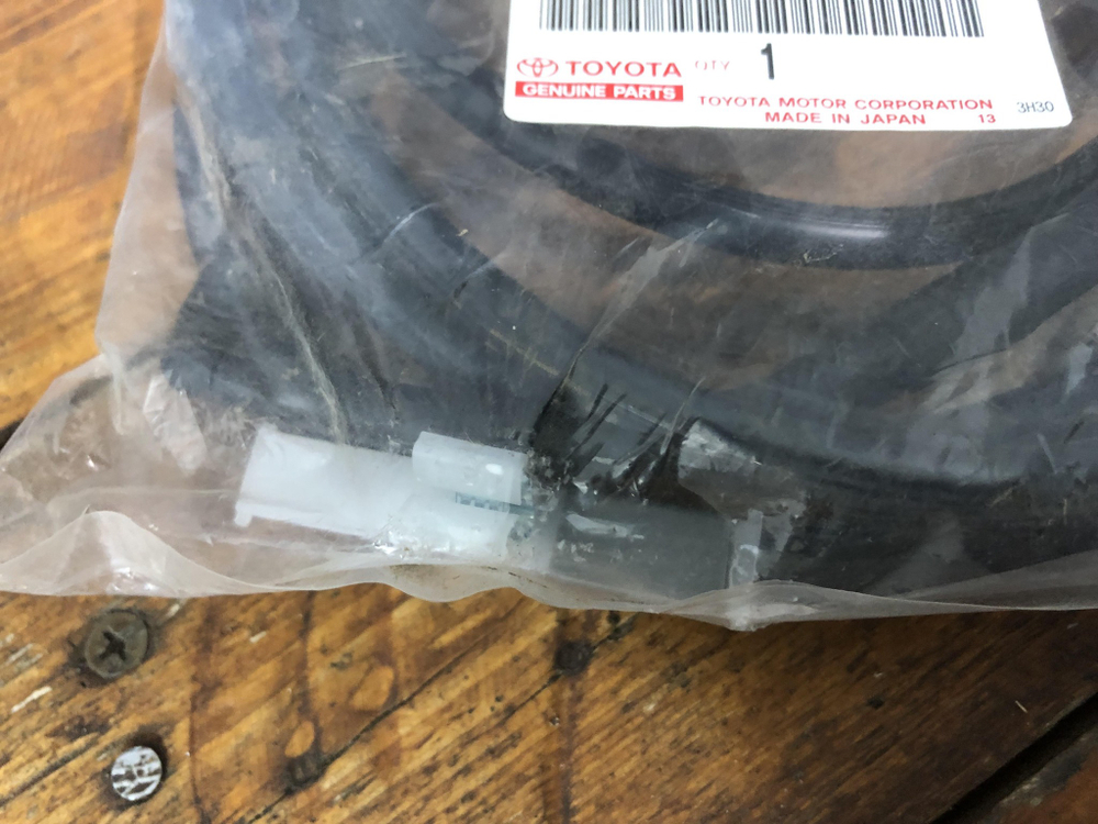 Шланг омывателя Toyota 8537030380 Новый Оригинал 8537030380