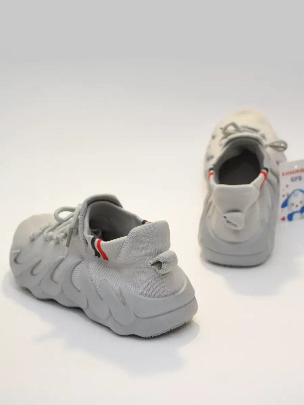 Кроссовки Изики детские - Yeezy boost- серые