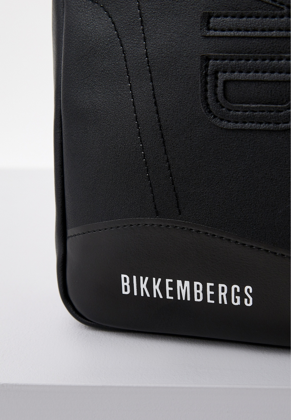 Сумка BIKKEMBERGS OWEN 202 черный