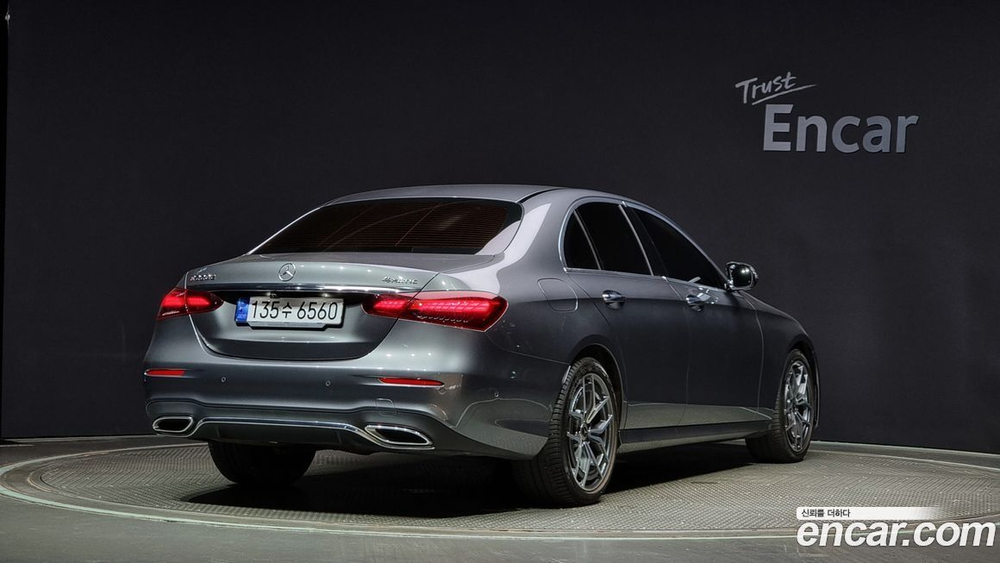 Mercedes-Benz E-Class W213 E220d 4MATIC AMG Line (07.2021)