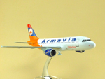 Модель самолета Airbus A319 (М1:100, Armavia)