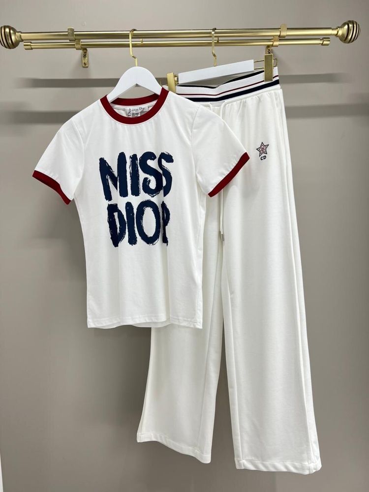 Костюм Dior