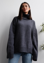 Объемный свитер