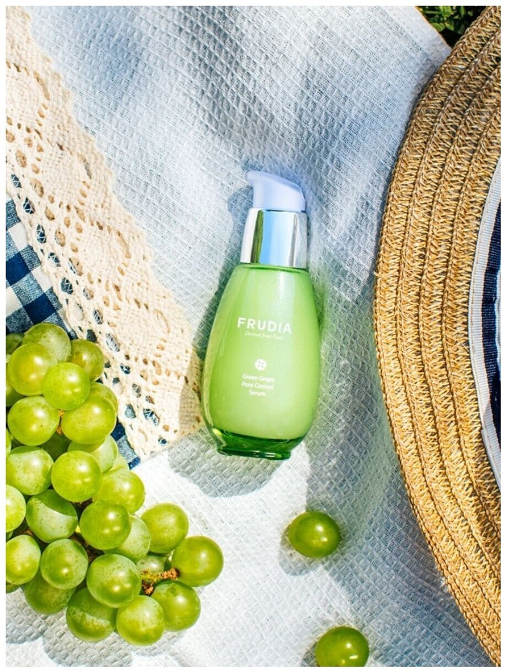 Себорегулирующая сыворотка с экстрактом винограда Frudia Green Grape Pore Control Serum 50 мл.