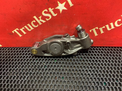 Коромысло выпускного клапана 2023г