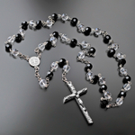 Мужские бусы розарий из чёрного и белого стекляруса и ювелирного сплава с крестом Rico La Cara AMX001247