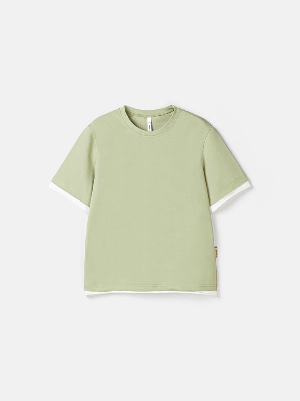 Футболка с контрастной отделкой 