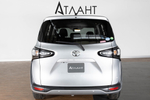 Toyota Sienta, 2018 год
