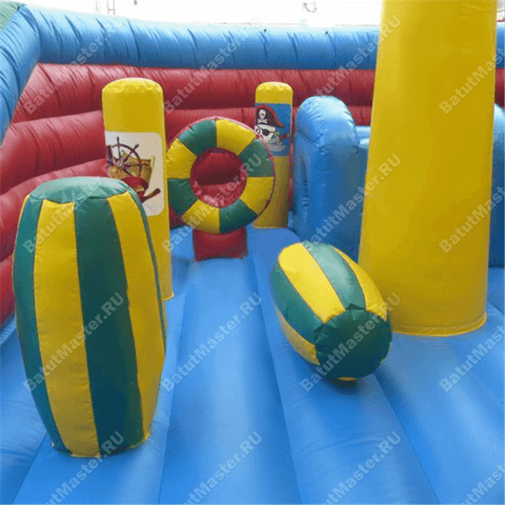 Большой надувной батут-горка "Корабль флибустьеров" 14*6*6 м