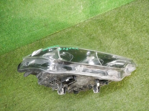 Фара правая BMW 3er F30 F31 (2015-2020) LED (в пленке)