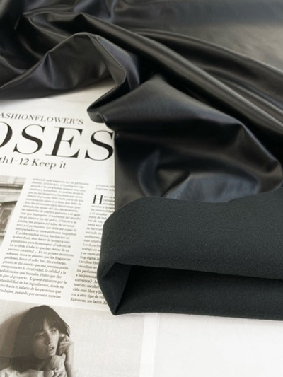 Кожа (эко, на флисе). Цвет - Чёрный