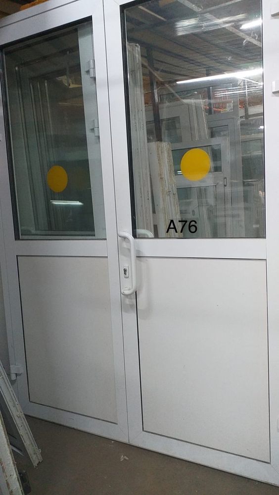 Дверь Алюминиевая Б/У 242(в) х 178(ш) Входная (Межкомнатная)