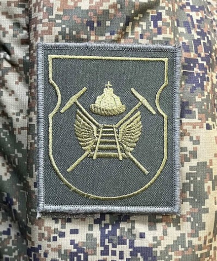 Шеврон вышитый батальона ЖДВ полевой (два молота, шапка мономаха) на липучке