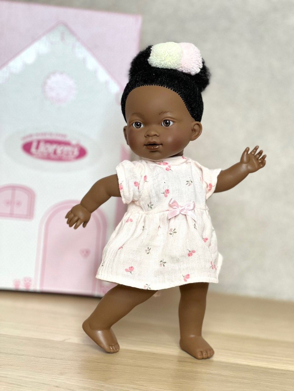 Кукла Llorens виниловая 28см Zoe (28036)