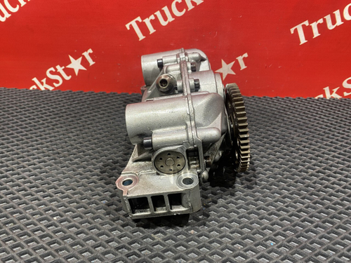 Насос масляный