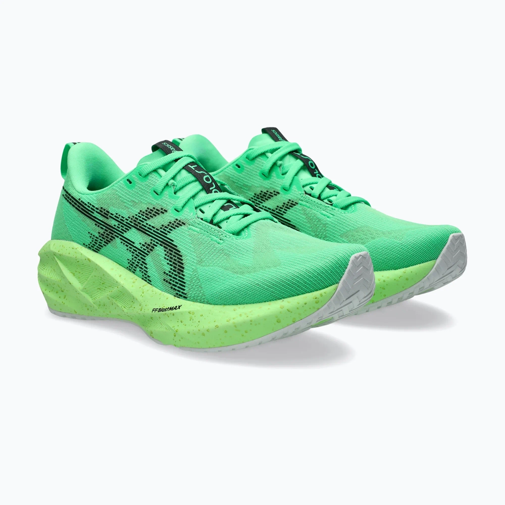 Женские Кроссовки для бега ASICS Novablast 5 vital green/black