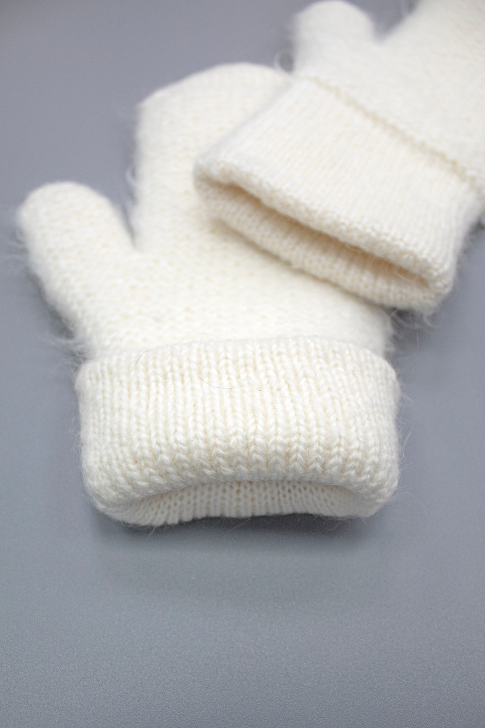 Варежки В201-02 экрю