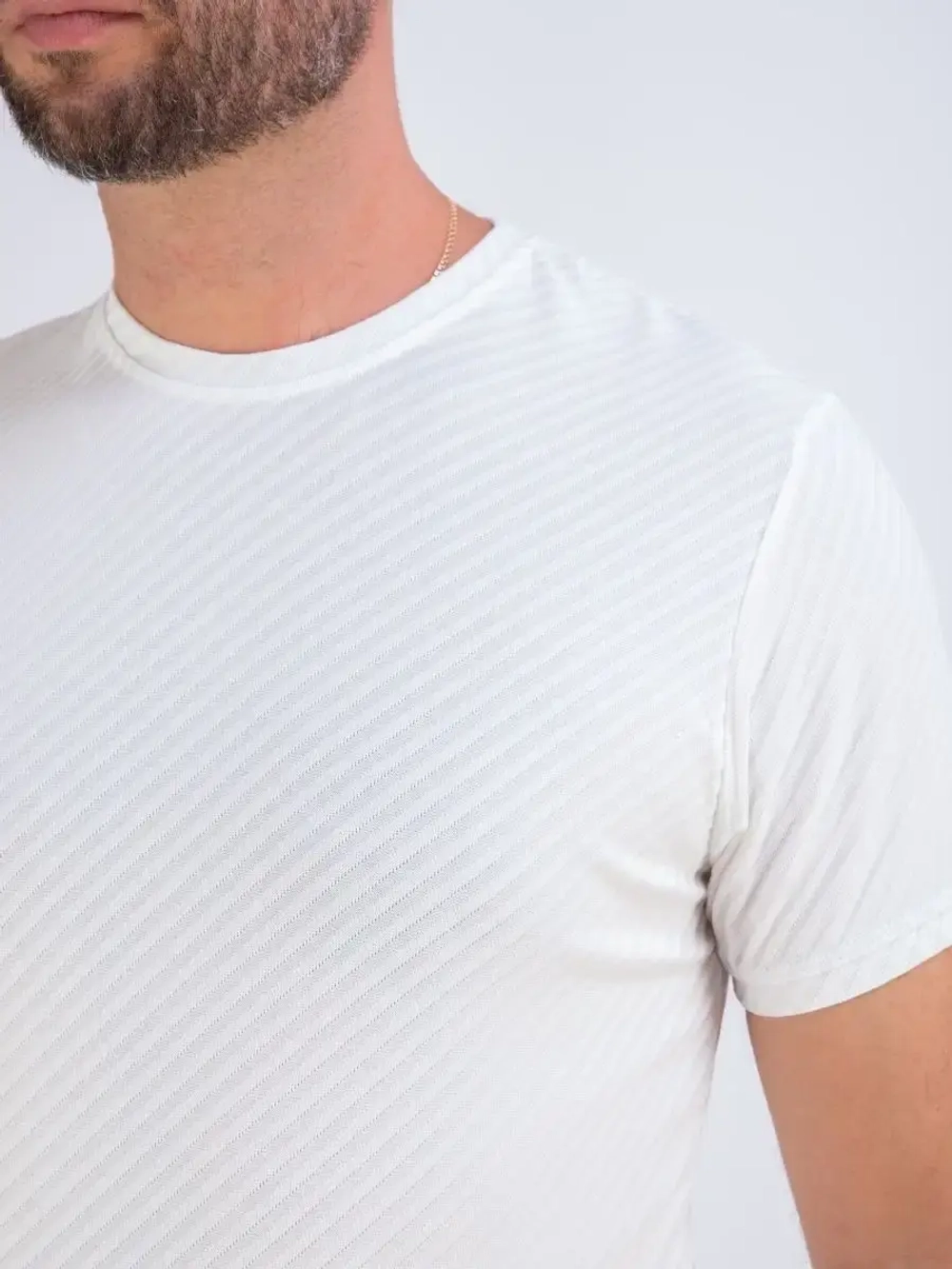 Футболка мужская однотонная базовая