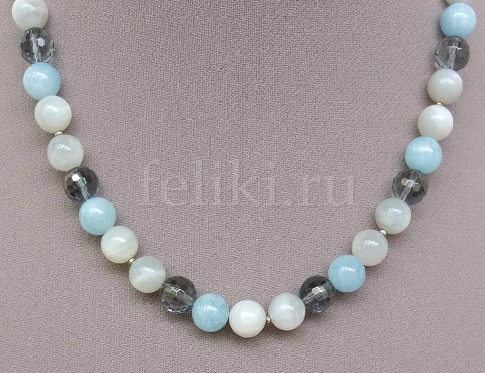 бусы из аквамарина и лунника Элегия  а-0271