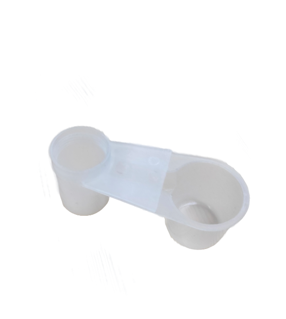 Поилка для голубей и перепелов под бутылку