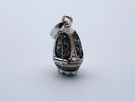 Ладанка из серебра/Чернение/С подвижным ухом/Со вставкой из фианитов/Казанская БМ