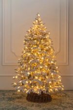 Заснеженная елка с гирляндой «Аляска» (Литая+пвх) 210 см / 2.1 м