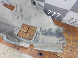 Подкрылок передний правый BMW 3-Series (F30)  Б/У Оригинал 51717260726