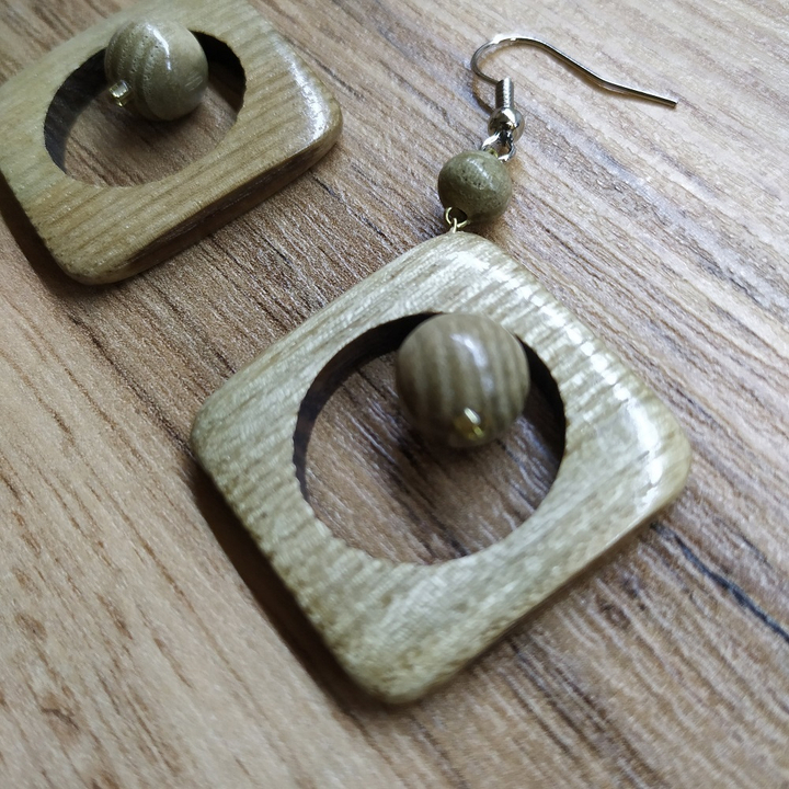 Серьги Салют, дерево, цвет бежевый, 40x50 мм