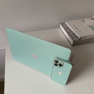 Виниловая наклейка MINT для MacBook