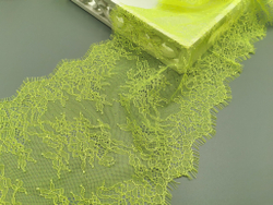 Кружево шантильи, с ресничками, лайм, 23 см, купон, SK-2406, купон (3м)