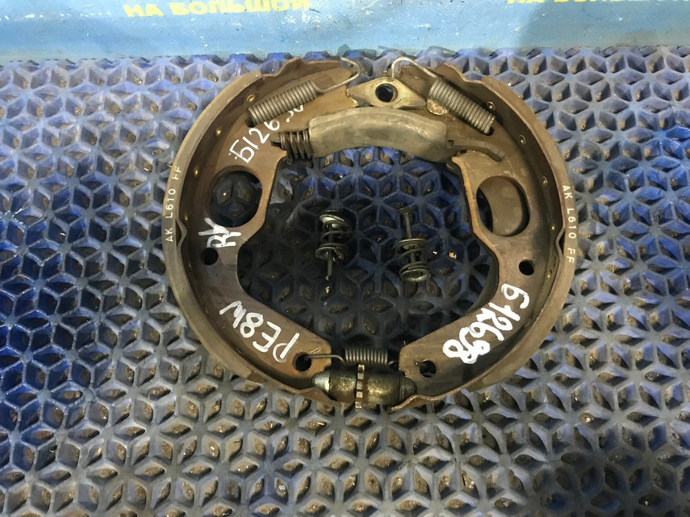 Механизм стояночного тормоза MITSUBISHI DELICA 1997-2007