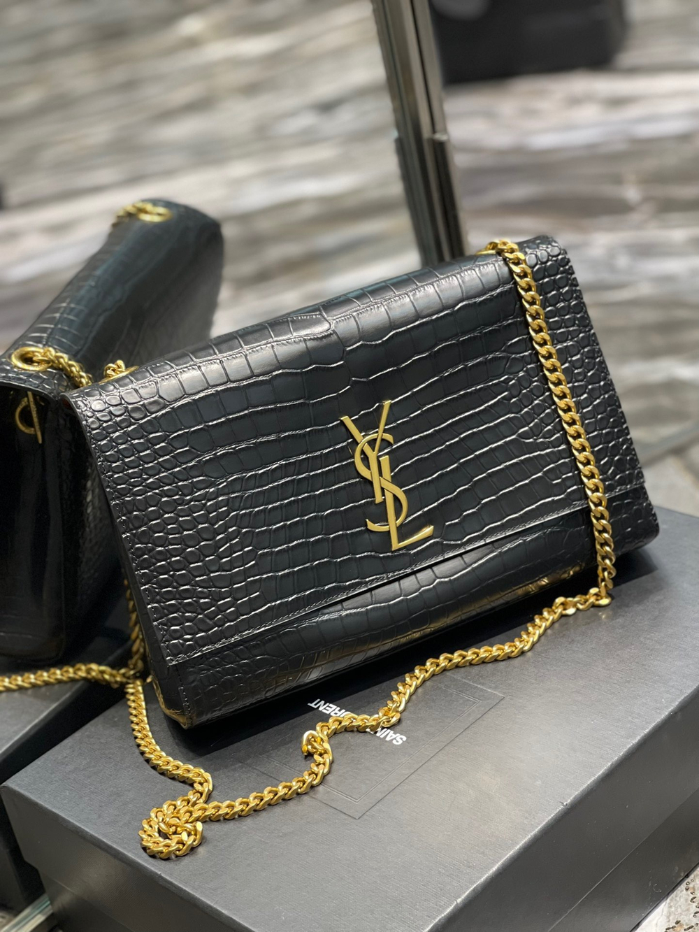 Saint Laurent Kate Medium Reversible Chain Bag 28 cm