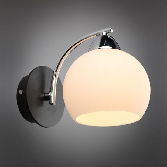 Светильник настенный (Бра) OML-25401-01