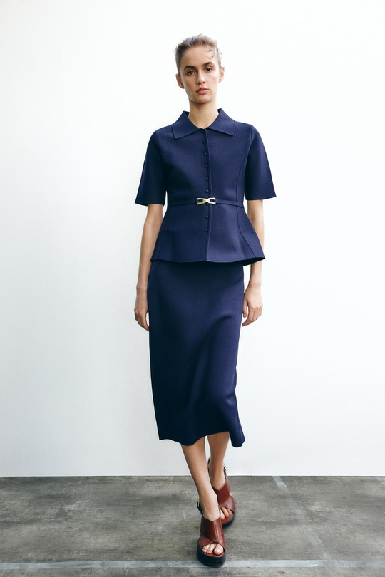 ZARA ОДНОТОННАЯ ТРИКОТАЖНАЯ ЮБКА МИДИ, ЧЕРНИЛЬНО-СИНИЙ