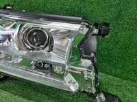 Фара правая Toyota Land Cruiser 200 2015-2021 LED