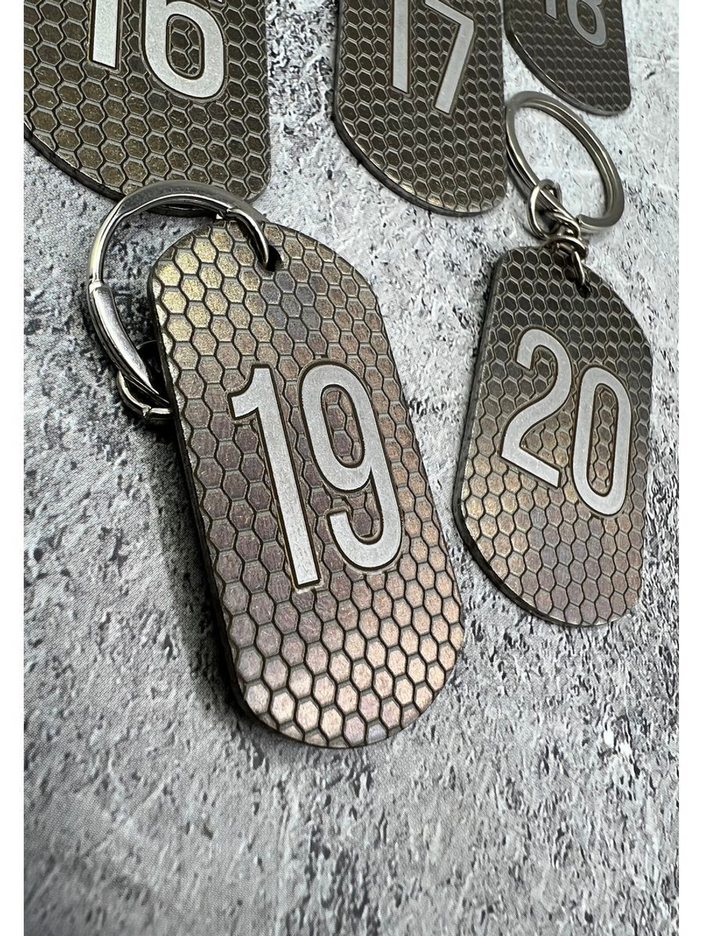 Номерки металлические на ключи на заказ