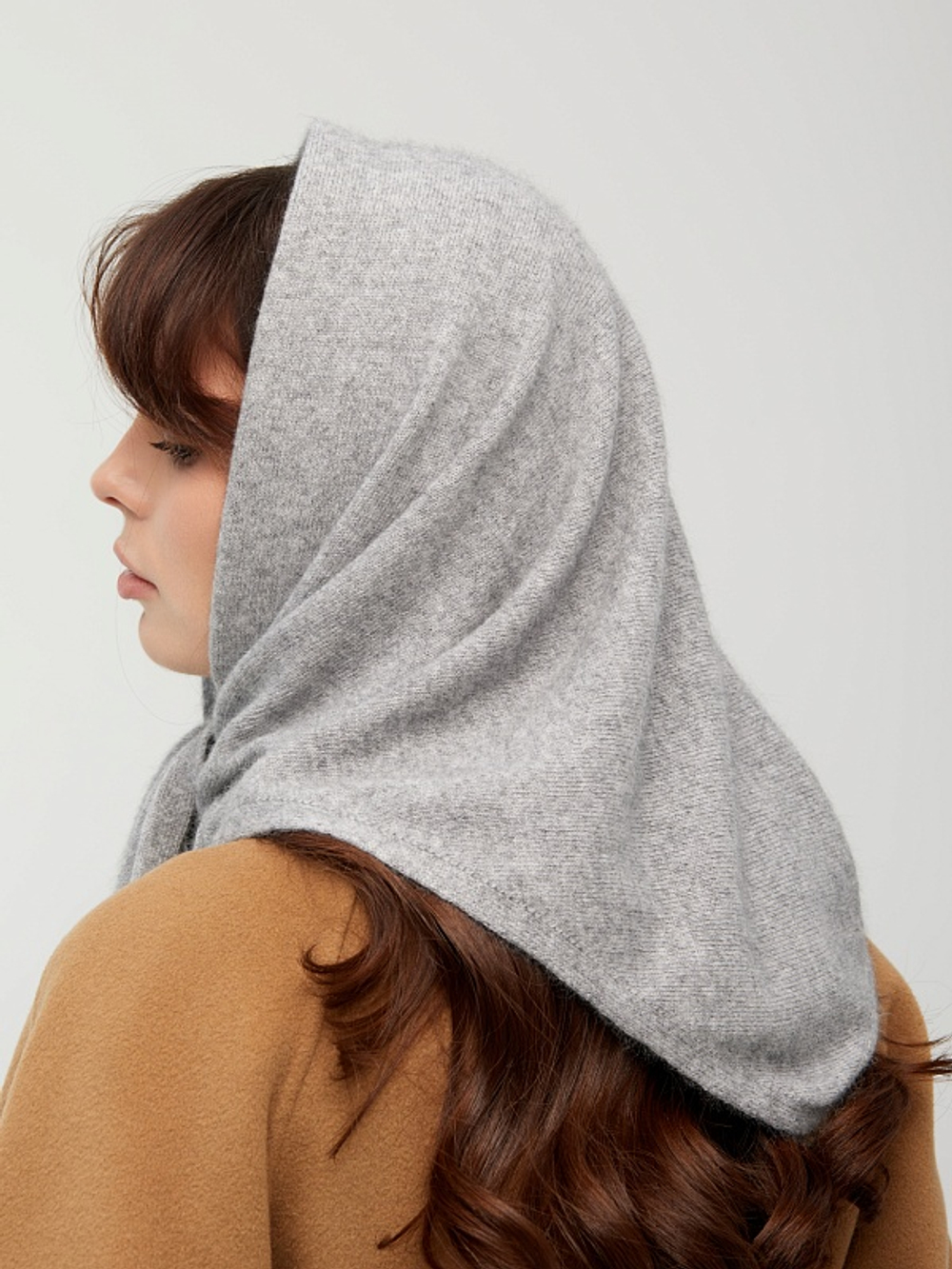 Оренбургский платок-косынка К820-03 серый