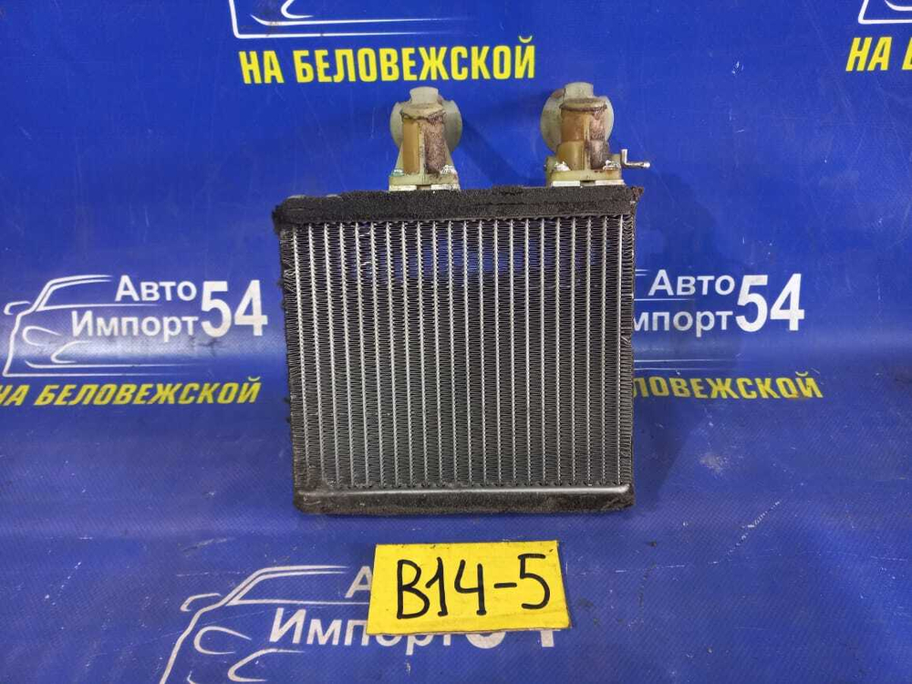 Радиатор печки NISSAN RASHEEN 1995