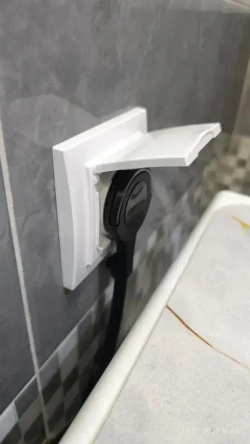 Удлинитель С плоской потайной Вилкой с Кольцом 3 метра 3 влагозащитные розетки IP45 с защитными крышками с заземлением