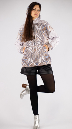 Худи «Симметрия» с абстрактным принтом