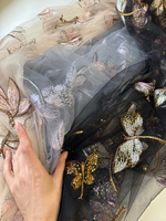 Фатин Стрекозы на чёрном фоне