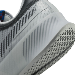 Мужские кроссовки теннисные Nike Air Zoom Vapor 11 Attack - light smoke grey/white/signal blue/black