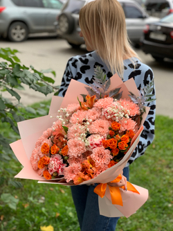 Букет цветов Сочный персик