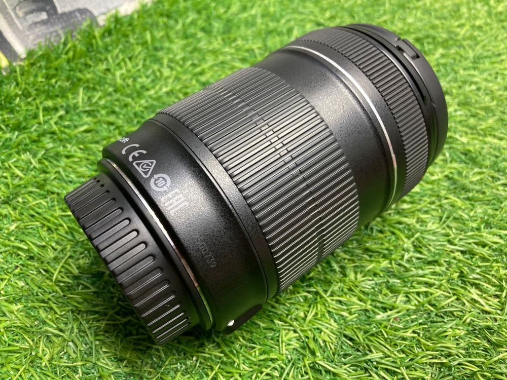 Canon EF-S 18-135mm 3.5-5.6 IS